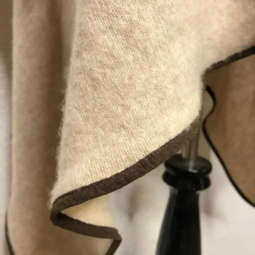 Michele Negri cream tan cashmere open front cardigan